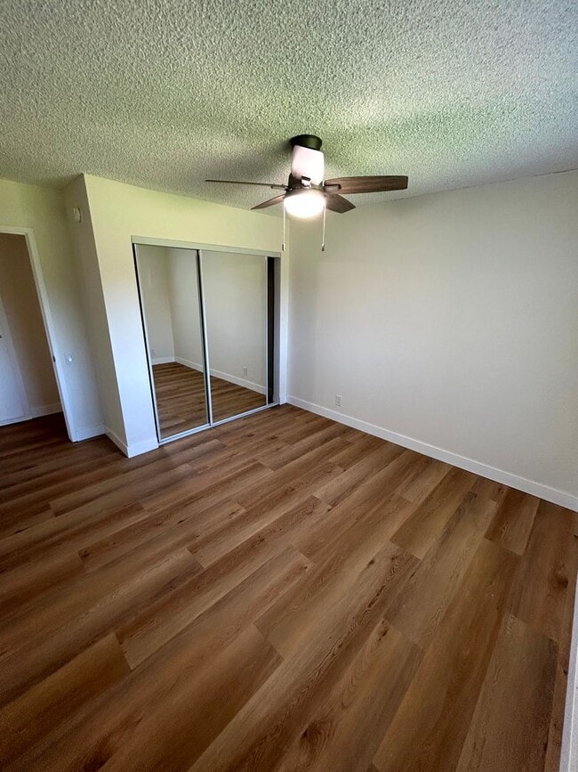 Building Photo - Spacious 4-Bed, 2-Bath Home with a Large Backyard in Prime West Hills!