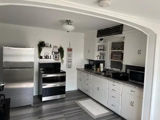 Building Photo - 1205 N Park Ave