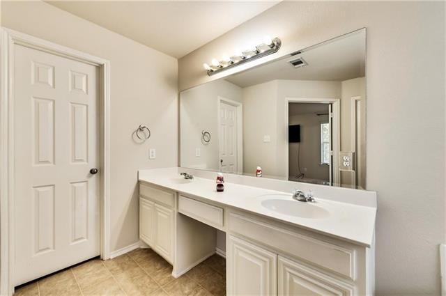Building Photo - 8633 Corral Cir