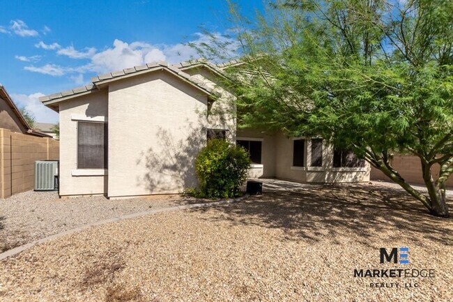 Building Photo - 4Bed/2Bath House at Greenway Rd/175th Ave!...