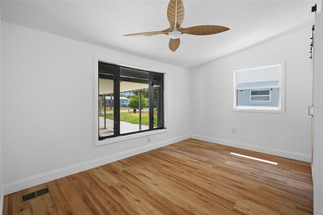 Building Photo - 7037 McCray Dr