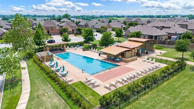Building Photo - 1714 Emerald Bay Ln