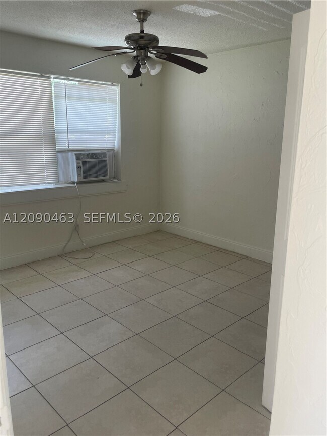 Building Photo - 2120 NW 21st Terrace