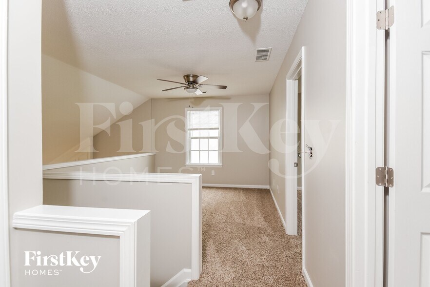 Building Photo - 1743 Taynton Cir