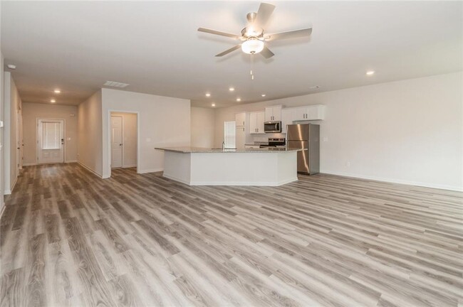 Building Photo - 603 Mackenzie Cv