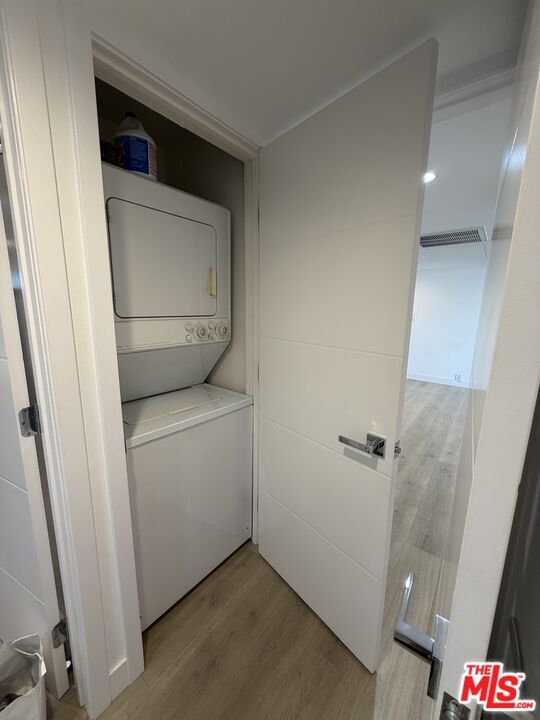 Building Photo - 10535 Wilshire Blvd