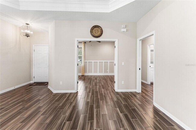 Building Photo - 3300 Sagebrush St