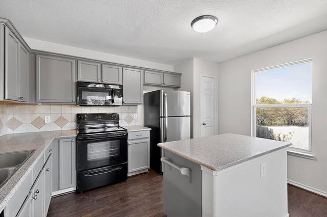 Building Photo - 2011 Bishop Hill