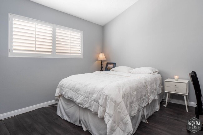 Building Photo - 12119 Rochester Ave