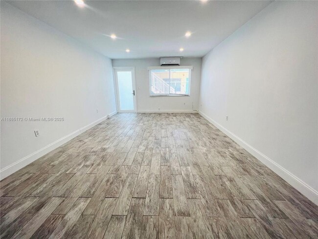 Building Photo - 644 Meridian Ave