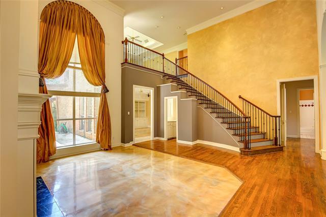 Building Photo - 124 Dickens Dr