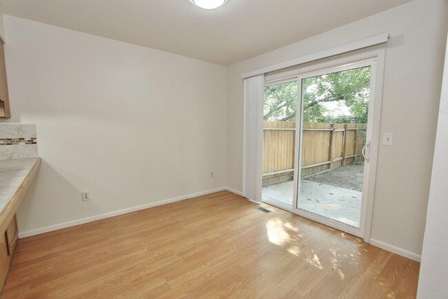 Building Photo - 9495-9497 W Edna St