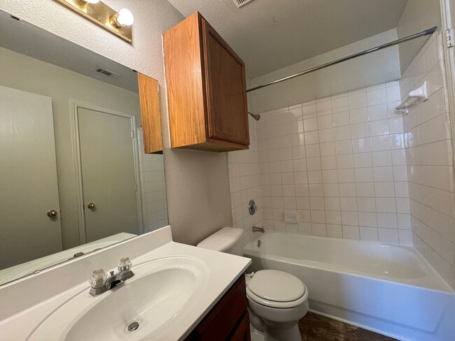 Building Photo - 5706 Redstone Dr