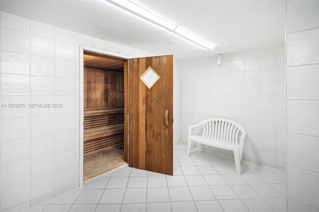 Building Photo - 3400 NE 192 St