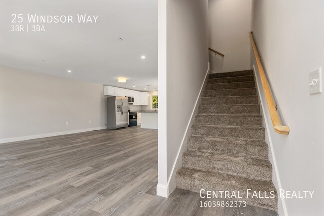 Building Photo - 25 Windsor Wy