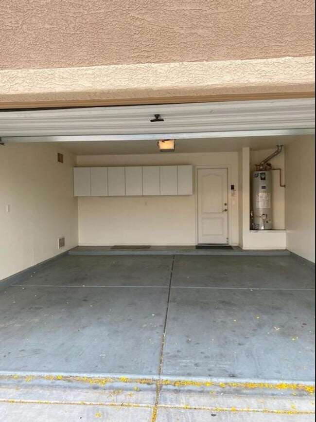 Building Photo - Beautiful 3Bed & 2Bath w/ Den, near Davis Monthan, Vail school district