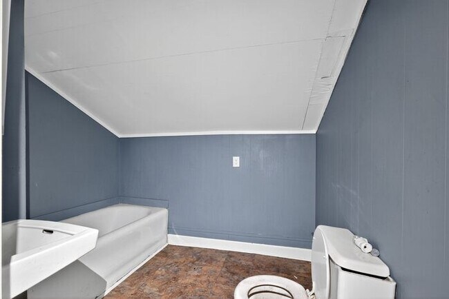 Building Photo - 322 Arlington Ave