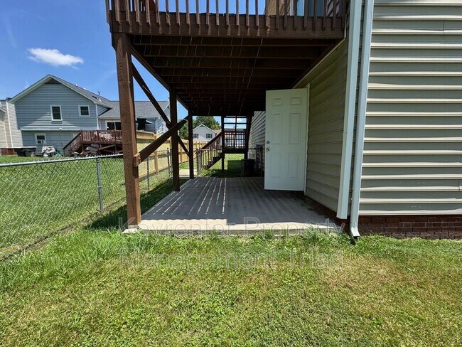 Building Photo - 307 Mt Olive Dr