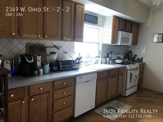 Building Photo - 2349 W Ohio St