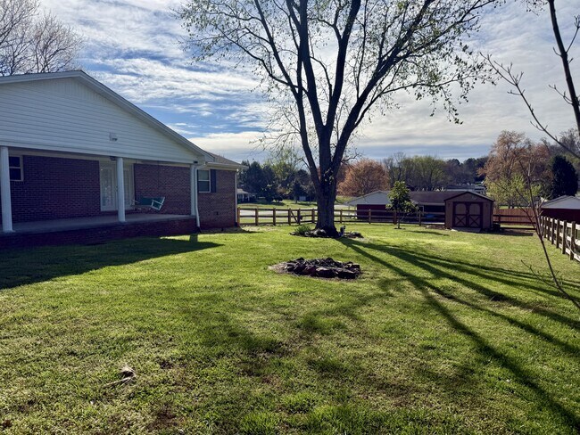 Building Photo - 4527 Terrace View Rd