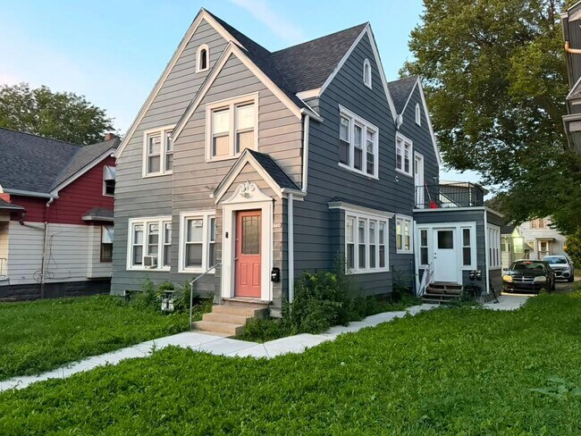 Building Photo - 2736 N 52nd St