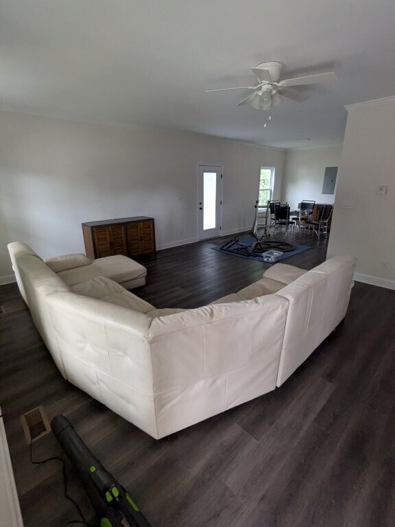 Building Photo - 214 Evans St