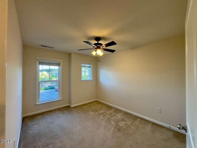 Building Photo - 3233 Retama Run