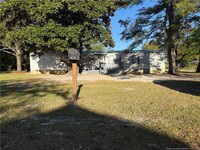 Building Photo - 1227 Stevens St