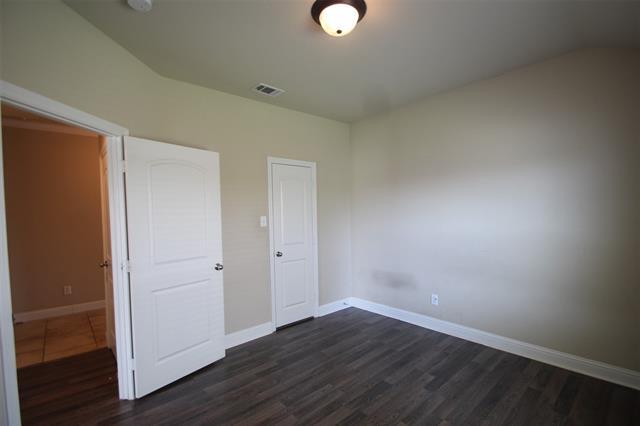 Building Photo - 3102 Flowering Springs Dr