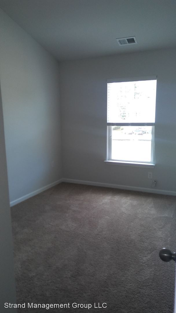 Building Photo - 3 br, 2.5 bath House - 1039 Tee Shot Drive...