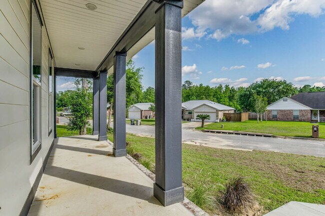 Building Photo - This luxurious new custom home in the sought-after Shadow Grove subdivision is a masterpiece of m...