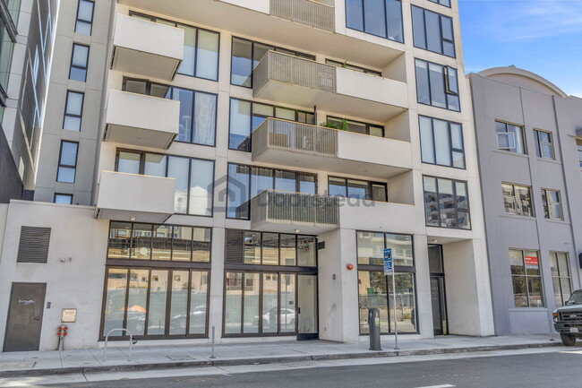 Building Photo - 555 Golden Gate Ave