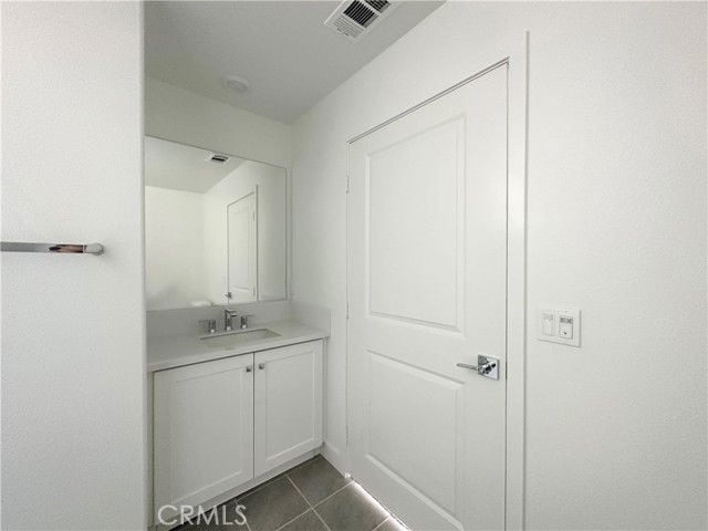 Building Photo - 322 Tank