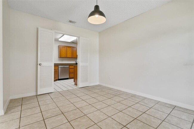 Building Photo - 3612 Biscayne Dr
