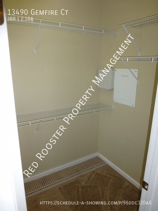 Building Photo - 13490 Gemfire Ct