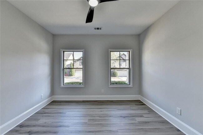 Building Photo - 4032 Ridge Grove Way