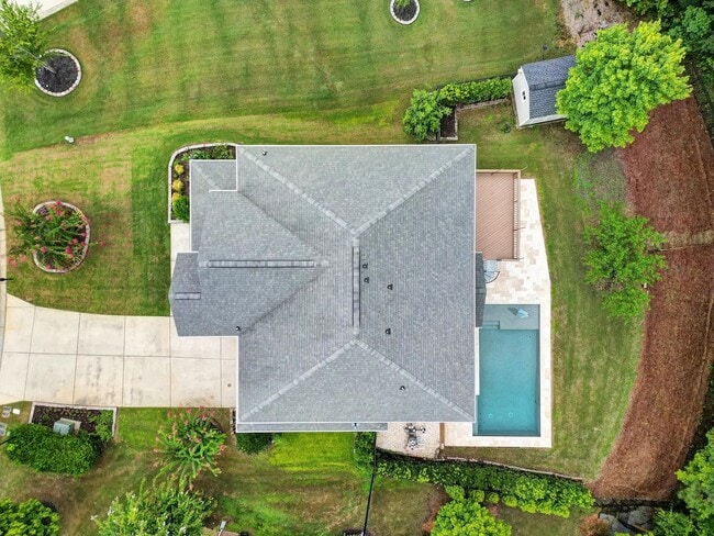 Building Photo - Gorgeous 4 Bed 3.5 Bath Home with Basement...
