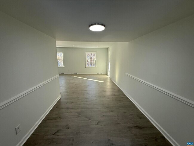 Building Photo - 120 Georgetown Green