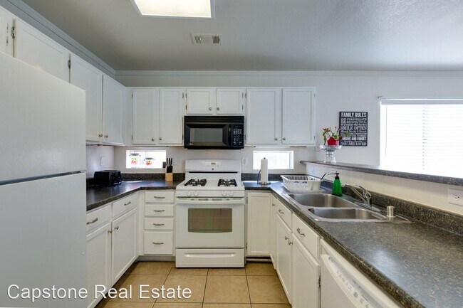 Building Photo - 3 br, 2.5 bath House - 8305 Hydra Lane