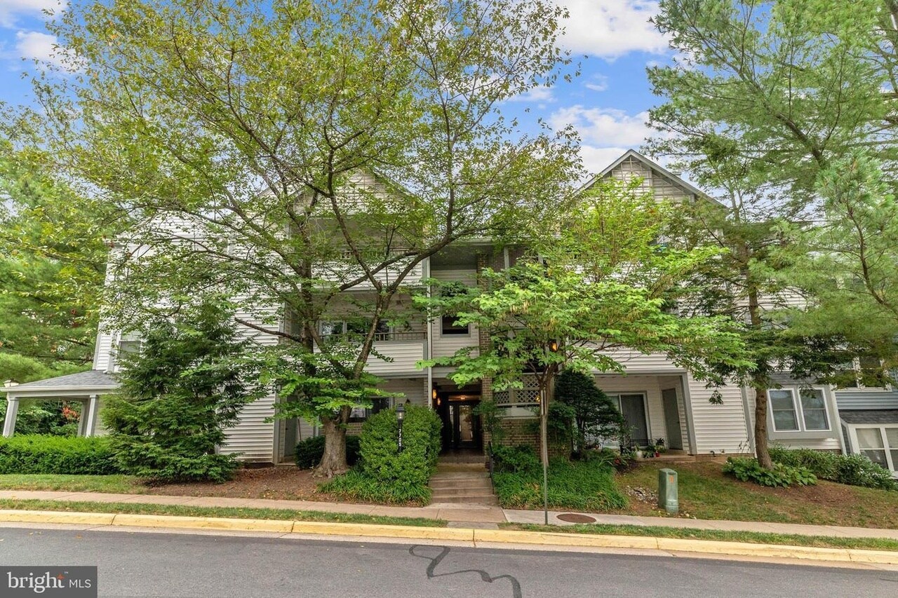 Building Photo - 7705 Lafayette Forest Dr