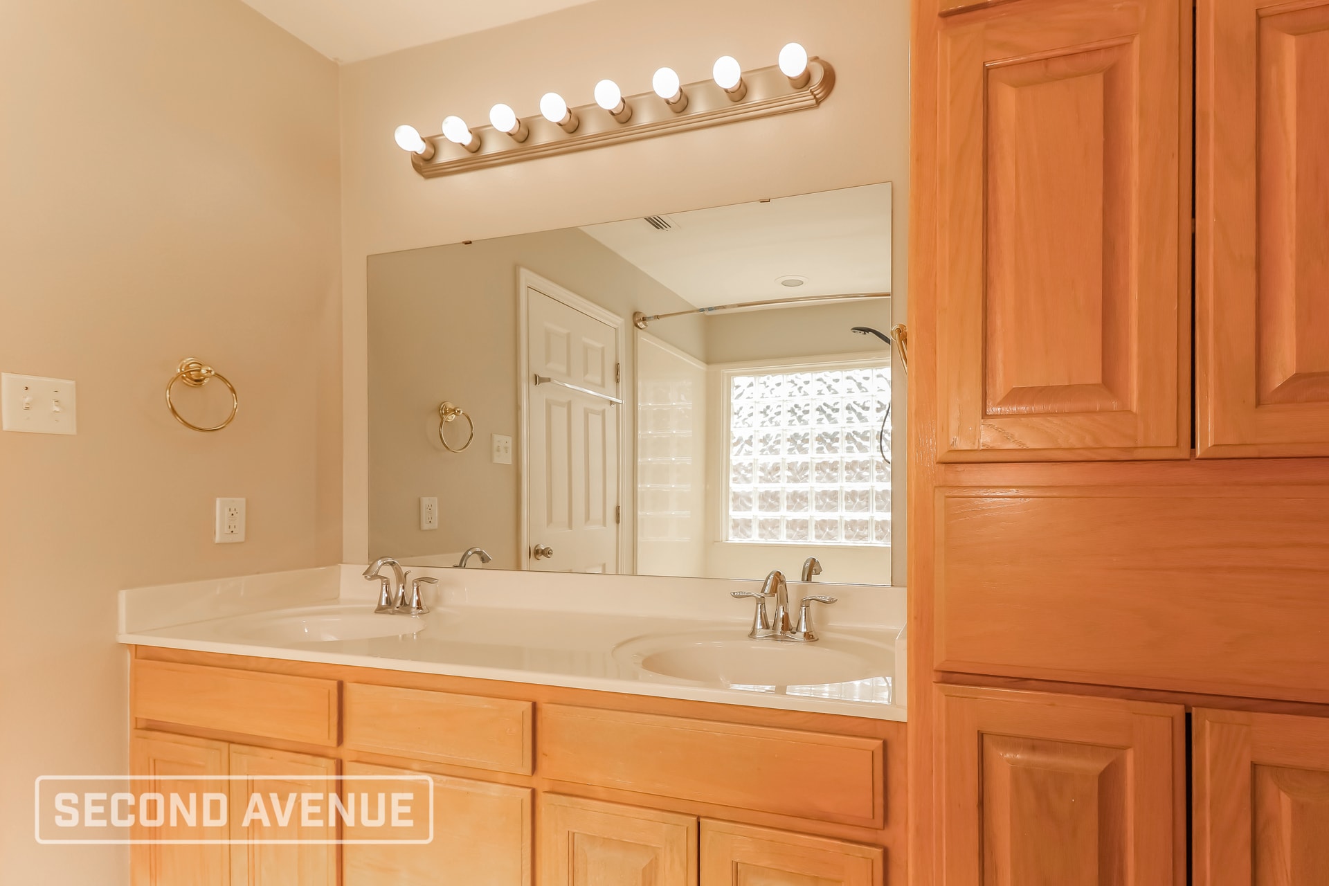 Building Photo - 1968 Westwood Dr