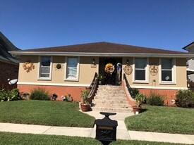 Building Photo - 1441 Cabrini Ct