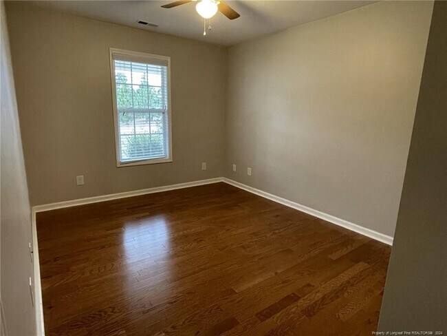 Building Photo - 187 Advance Dr