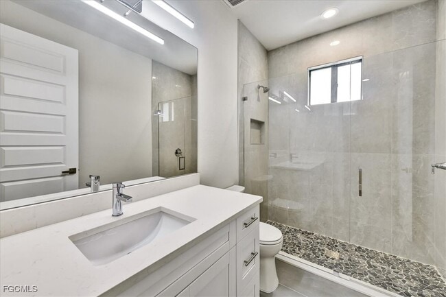 Building Photo - 2602 SW 27th St