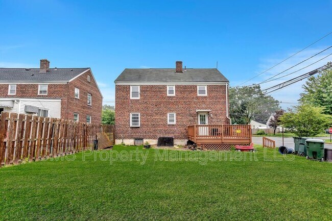 Building Photo - 401 Sanford Ave