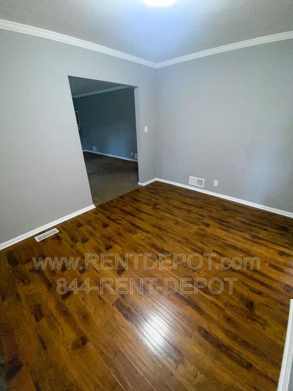 Building Photo - 112 S Lincoln Park Dr