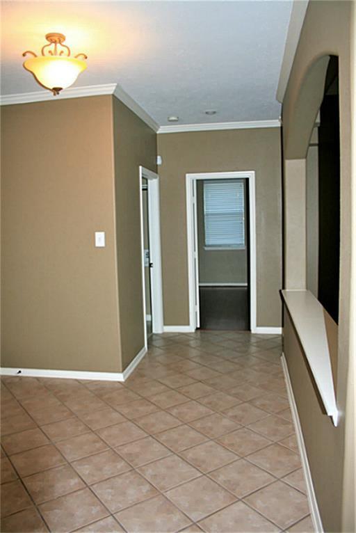Building Photo - 5602 Walkabout Way