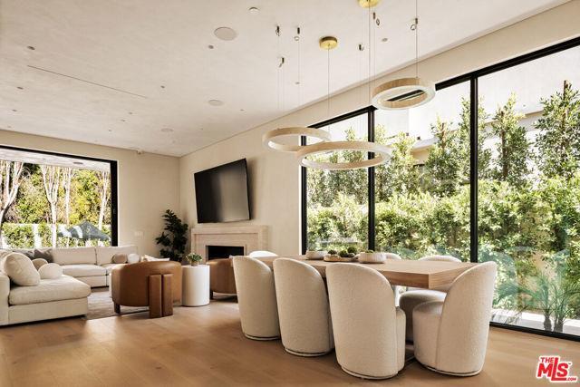 Building Photo - 4724 Lemona Ave