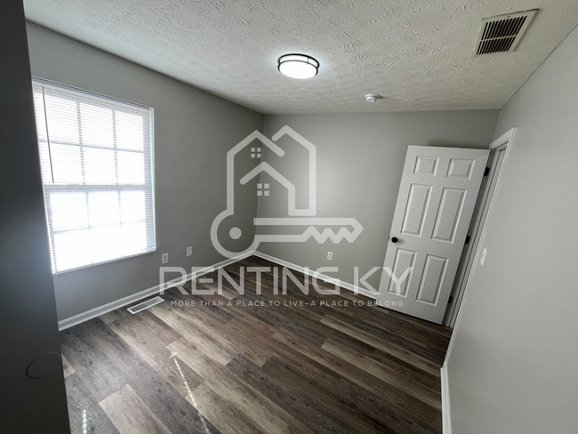 Building Photo - Newly Updated 3-Bed, 2.5-Bath Townhome with Garage!