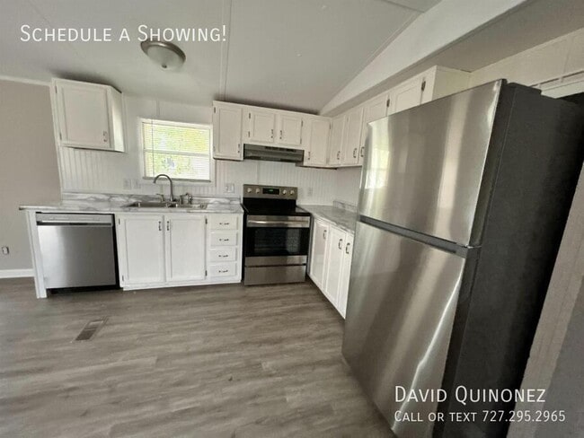 Building Photo - 5716 Heather View Ln